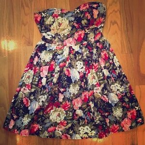Floral strapless dress.